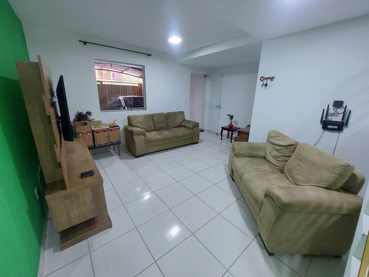 Casa - Locação, Caravelas, Governador Valadares, MG
