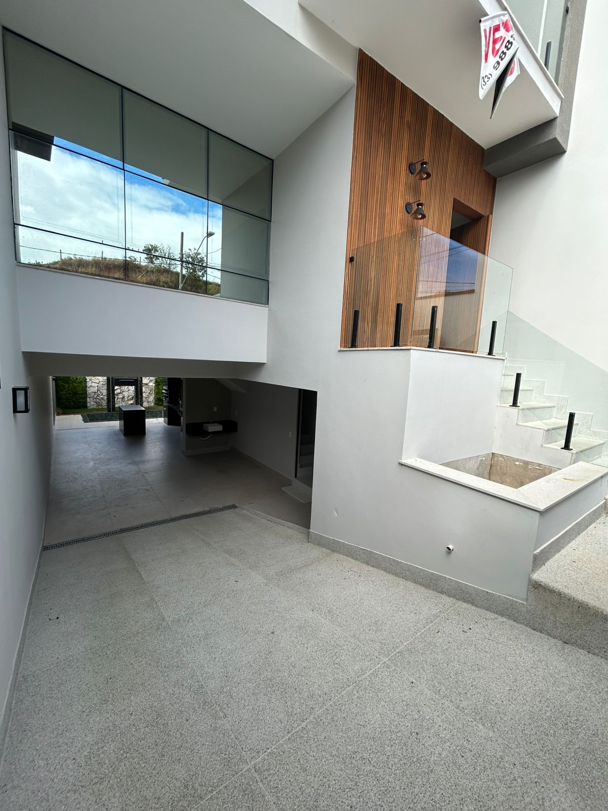 CASA TRIPLEX NO CIDADE  NOVA