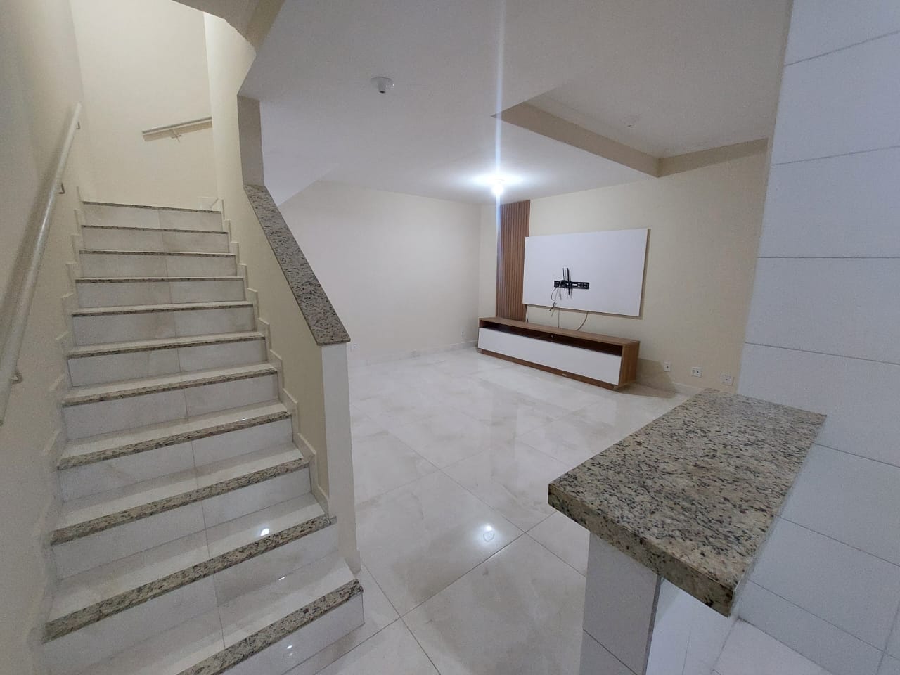 Casa - Locação, Castanheiras , Governador Valadares, MG