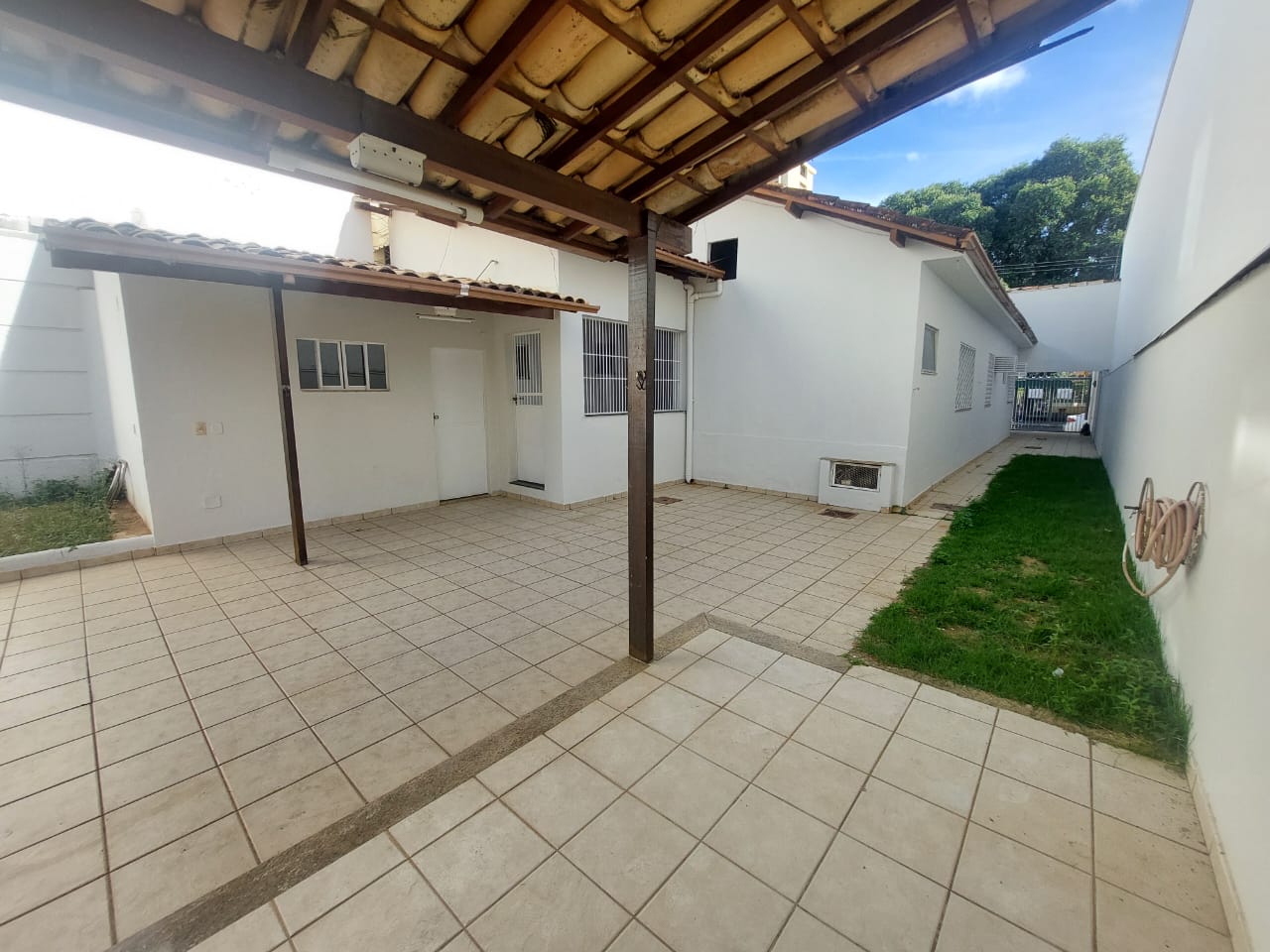 Casa comercial - Locação, Centro, Governador Valadares, MG