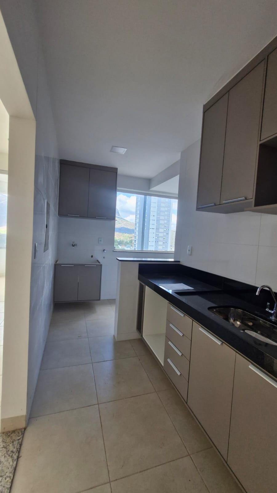 Apartamento  com 03 Quartos Esplanada 
