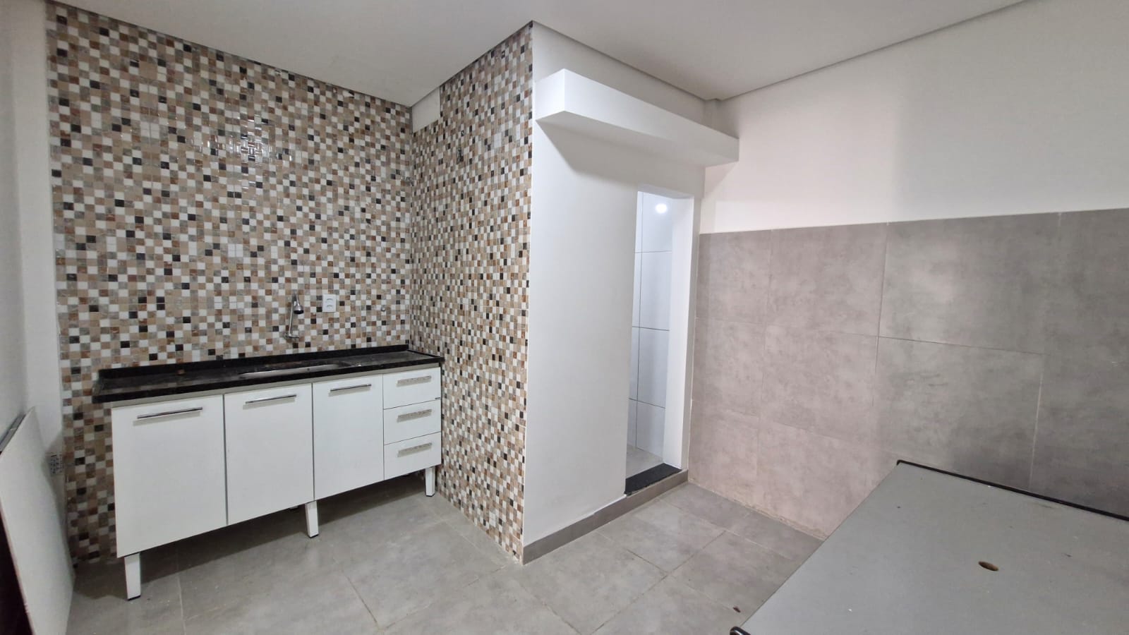 Loja comercial e apartamento no Lourdes