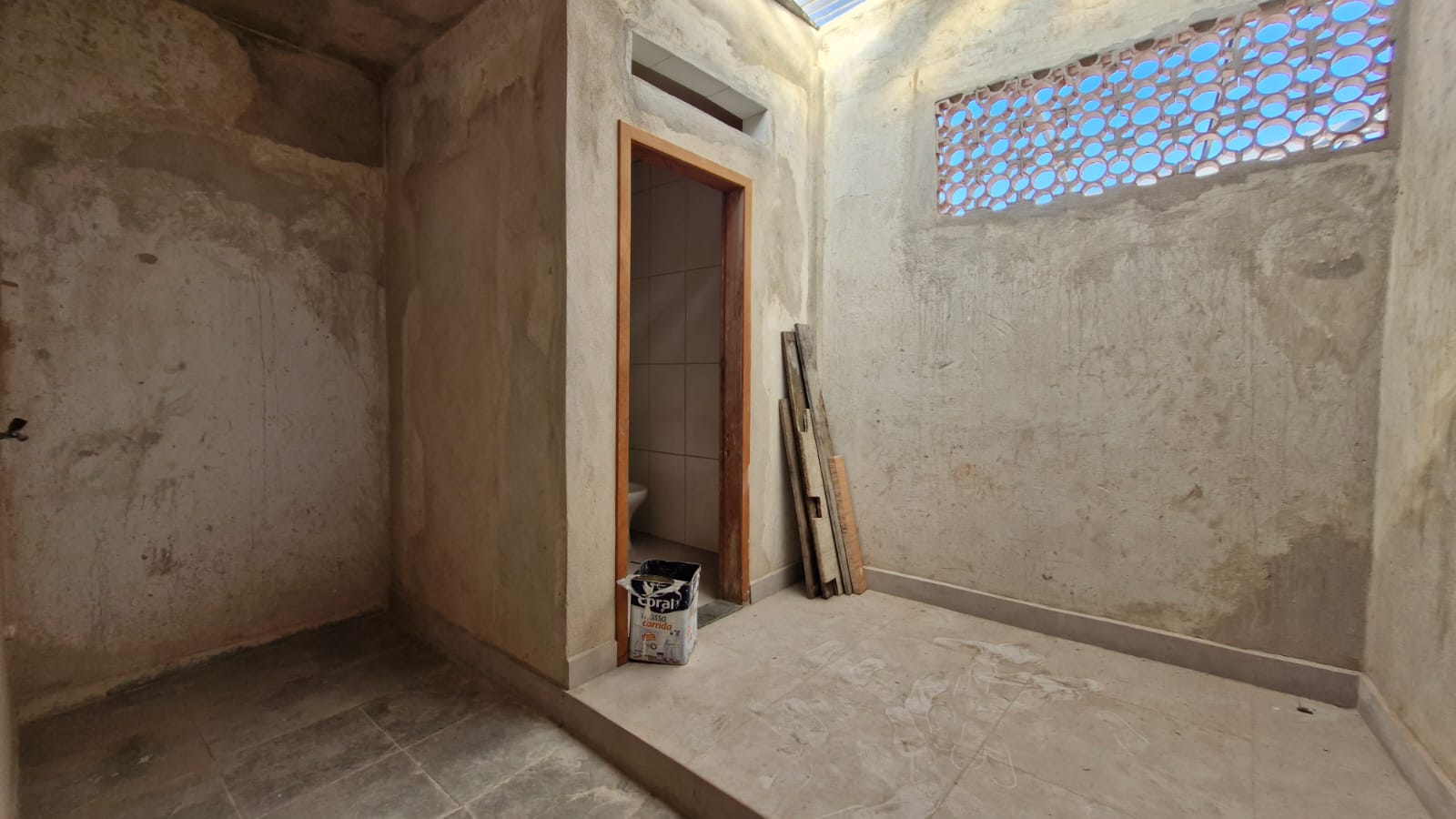 Loja comercial e apartamento no Lourdes