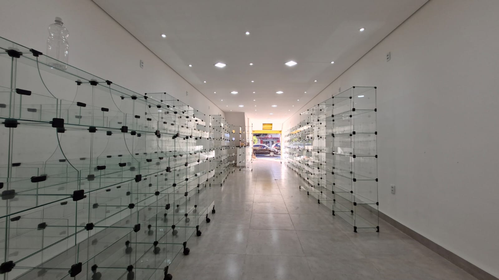 Loja comercial e apartamento no Lourdes