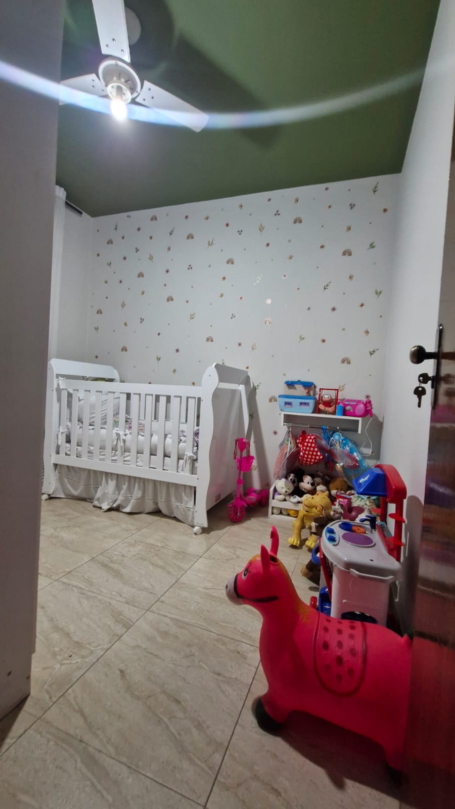 Prédio com com 02 Apartamentos Vila Bretas