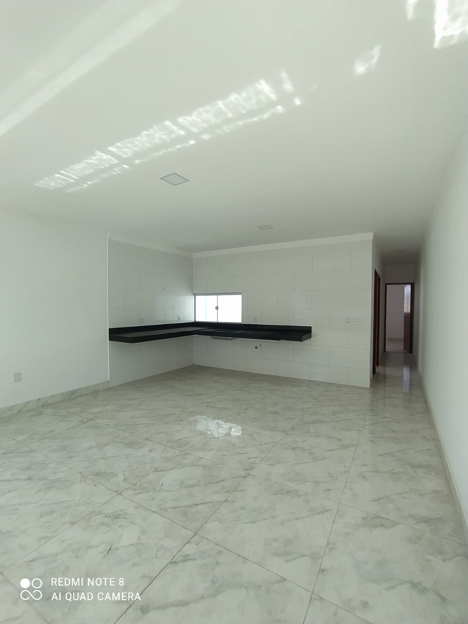 Casa com garagem subterrânea no Castanheiras