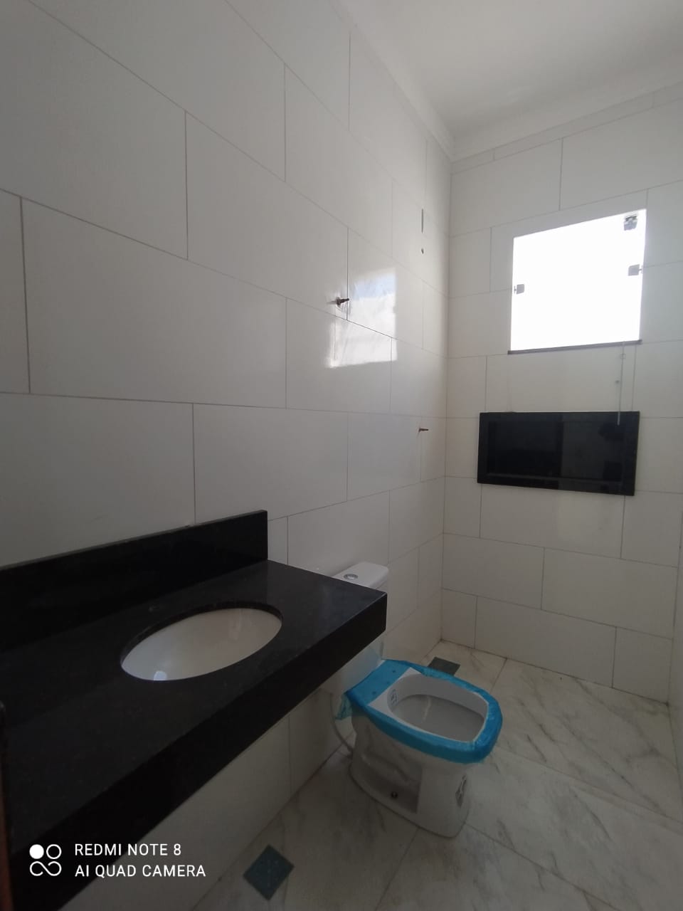 Casa com garagem subterrânea no Castanheiras