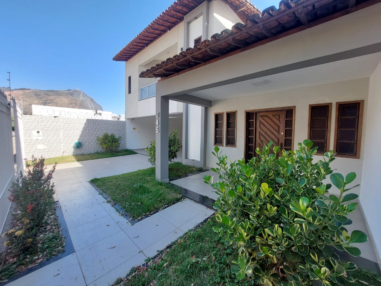 CASA PARA LOCAÇÃO BAIRRO ESPLANADINHA