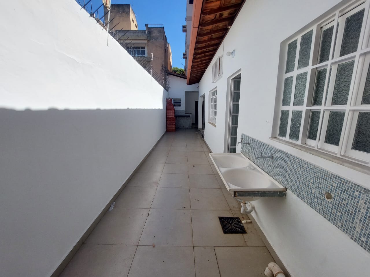 CASA PARA LOCAÇÃO BAIRRO ESPLANADINHA