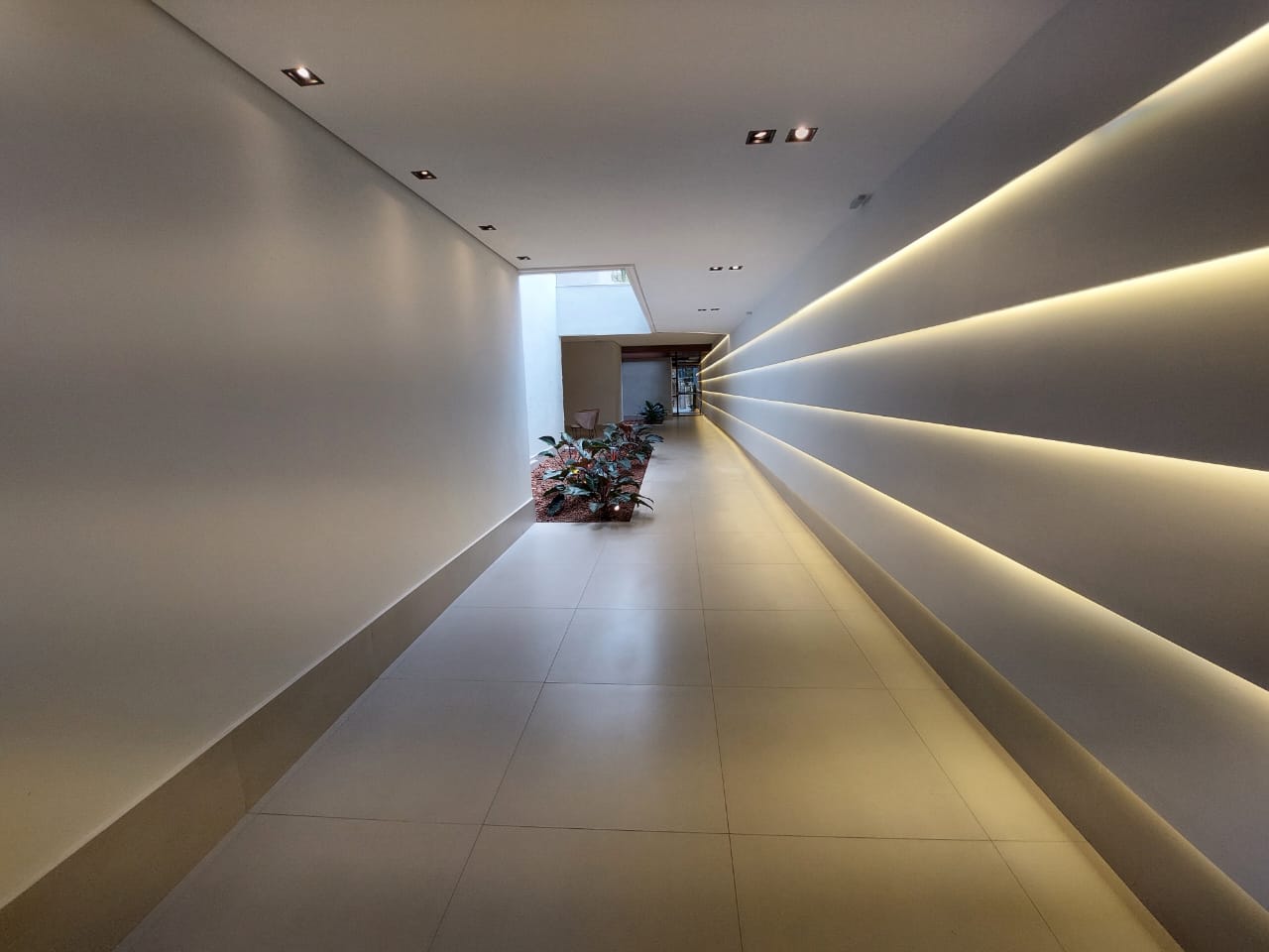 APARTAMENTO NOVINHO 1° LOCAÇÃO