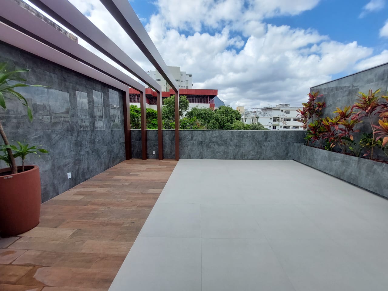 APARTAMENTO NOVINHO 1° LOCAÇÃO