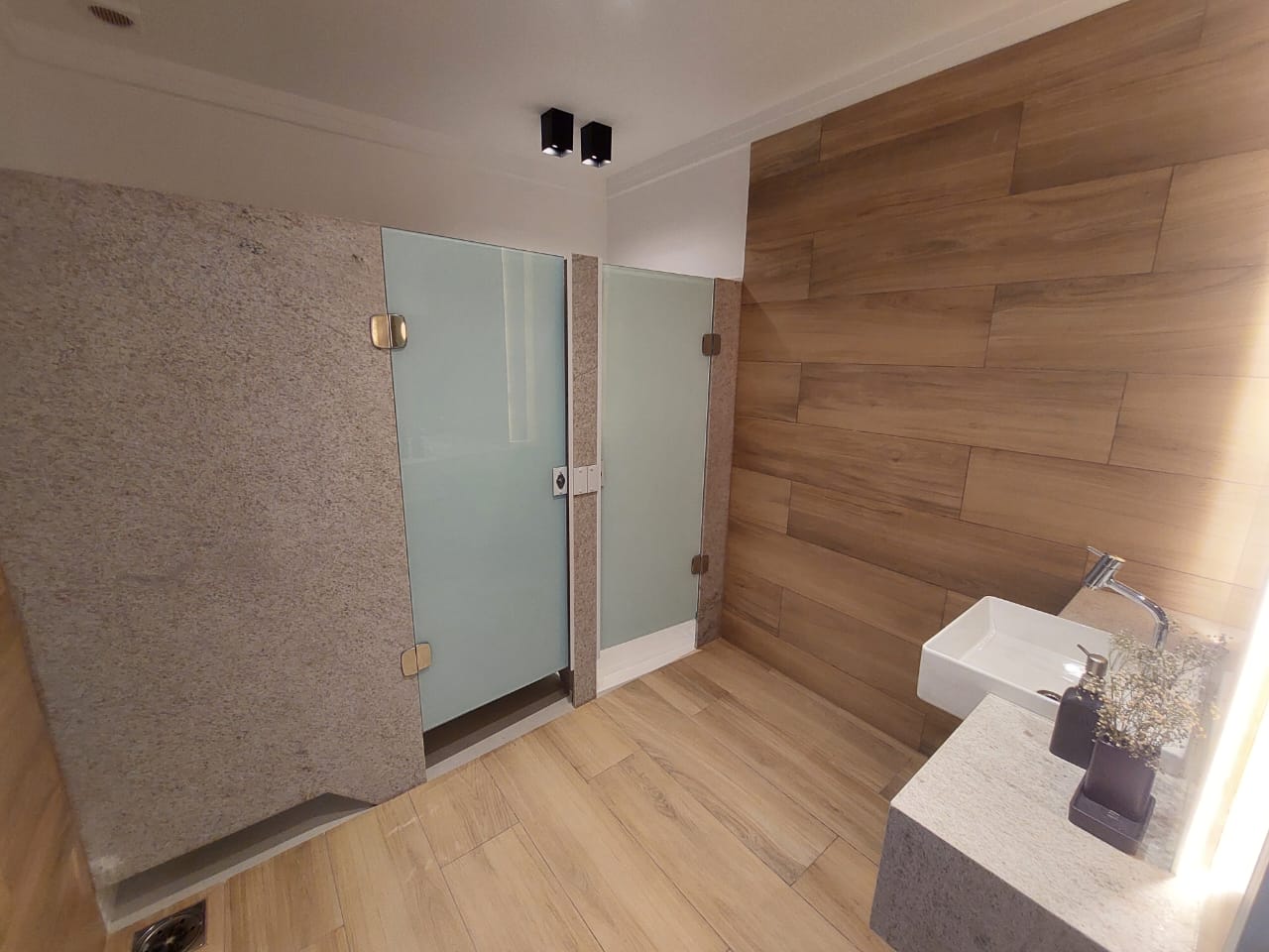 APARTAMENTO NOVINHO 1° LOCAÇÃO