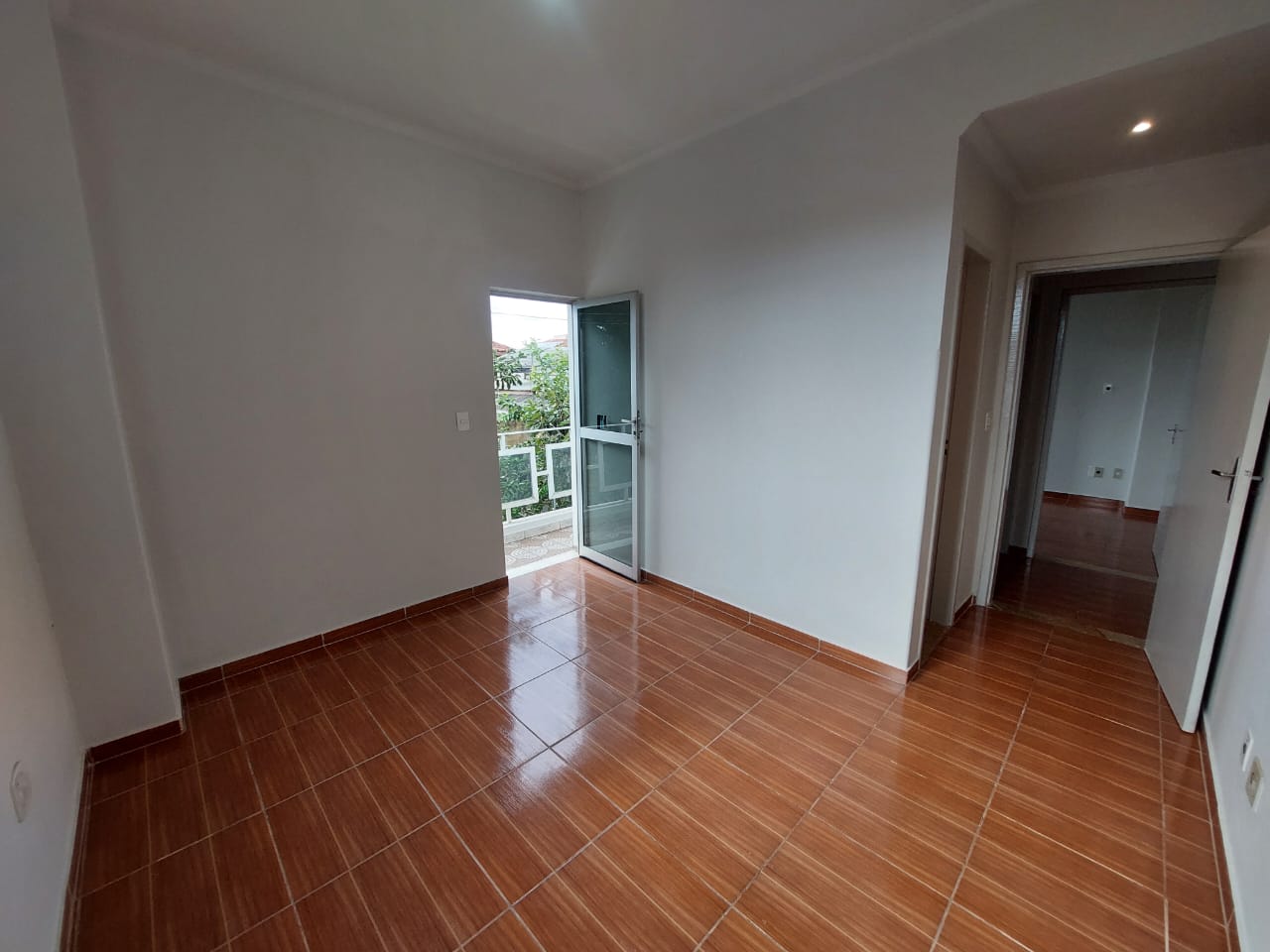 APARTAMENTO PARA LOCAÇÃO NO 1° ANDAR