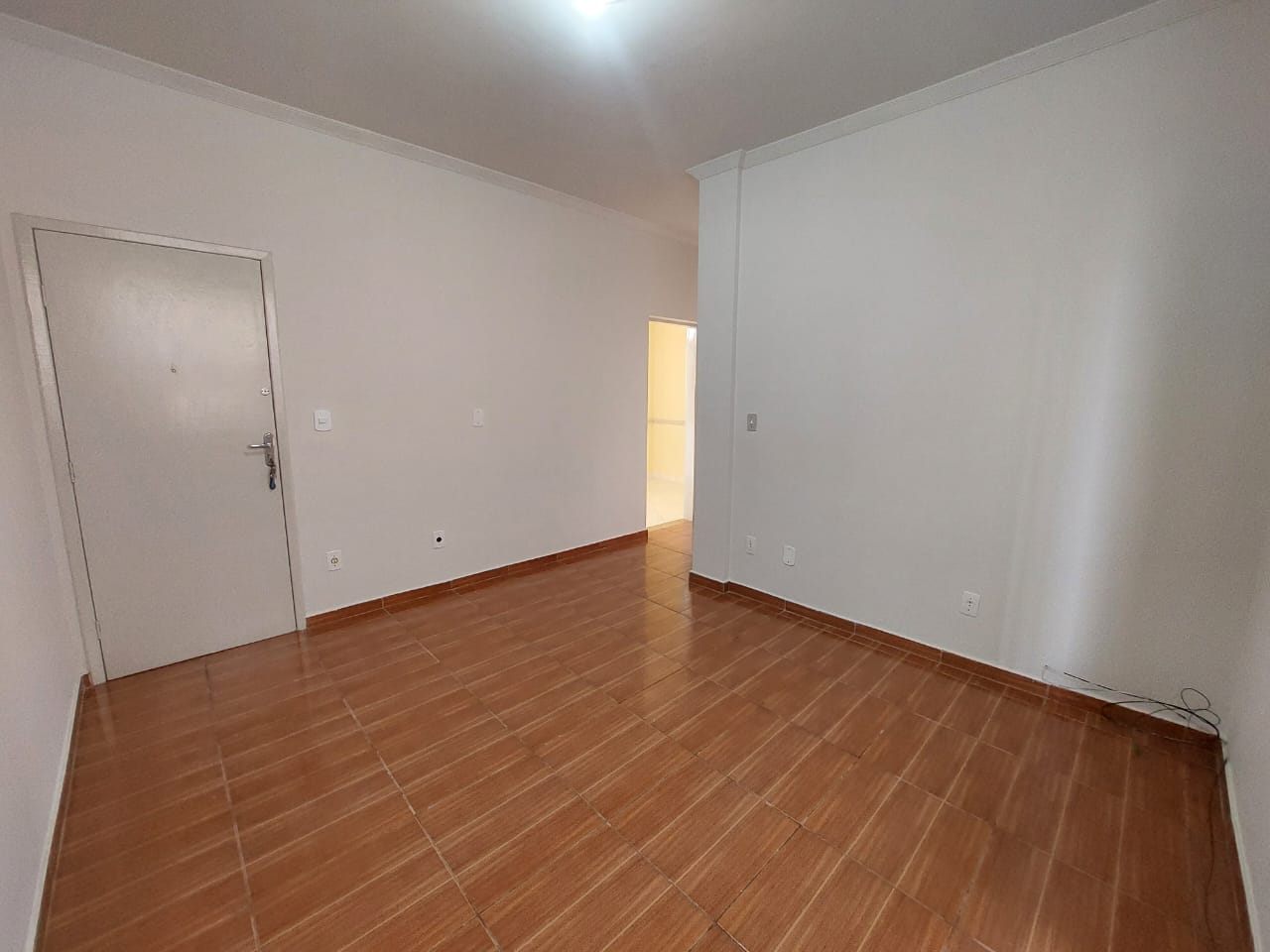 APARTAMENTO PARA LOCAÇÃO NO 1° ANDAR