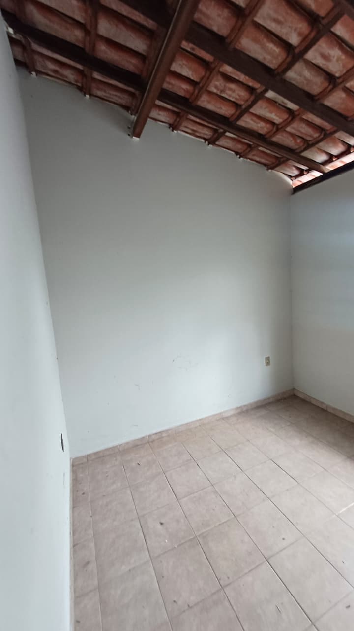 CASA/BARRACÃO NO JK2
