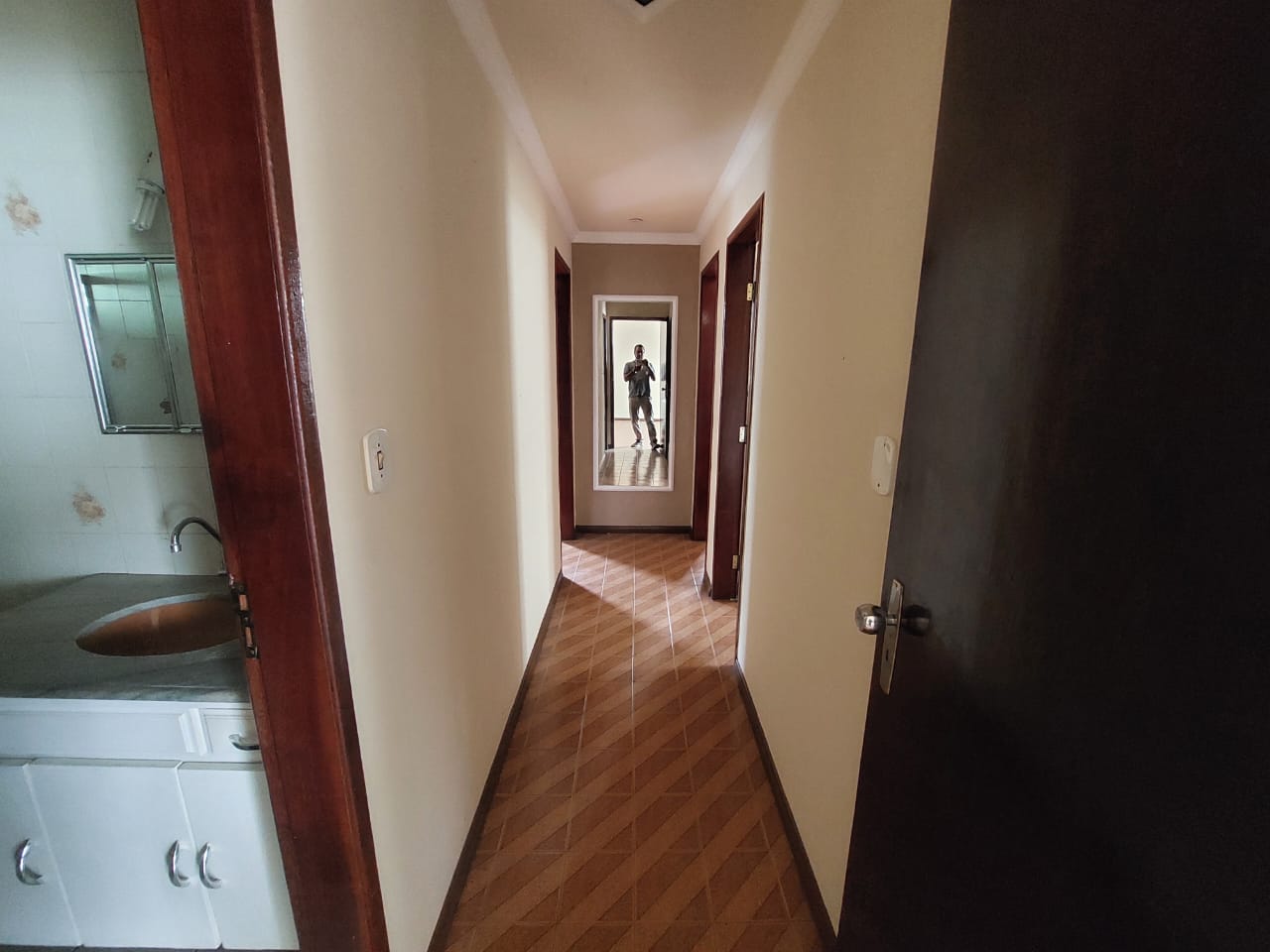 APARTAMENTO 1° ANDAR OTIMA LOCALIZAÇÃO - VILA BRETAS