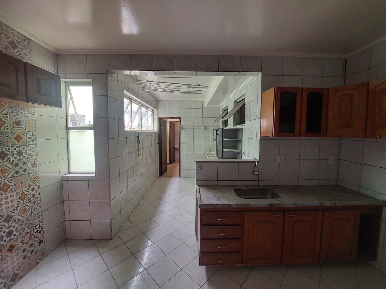 APARTAMENTO 1° ANDAR OTIMA LOCALIZAÇÃO - VILA BRETAS