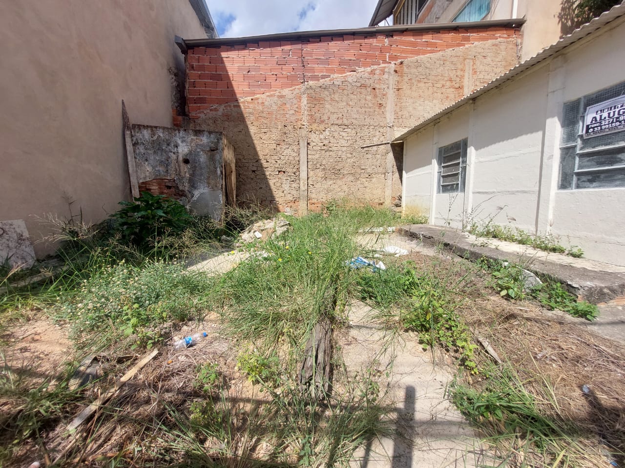 BARRACÃO NO BAIRRO SANTA TEREZINHA