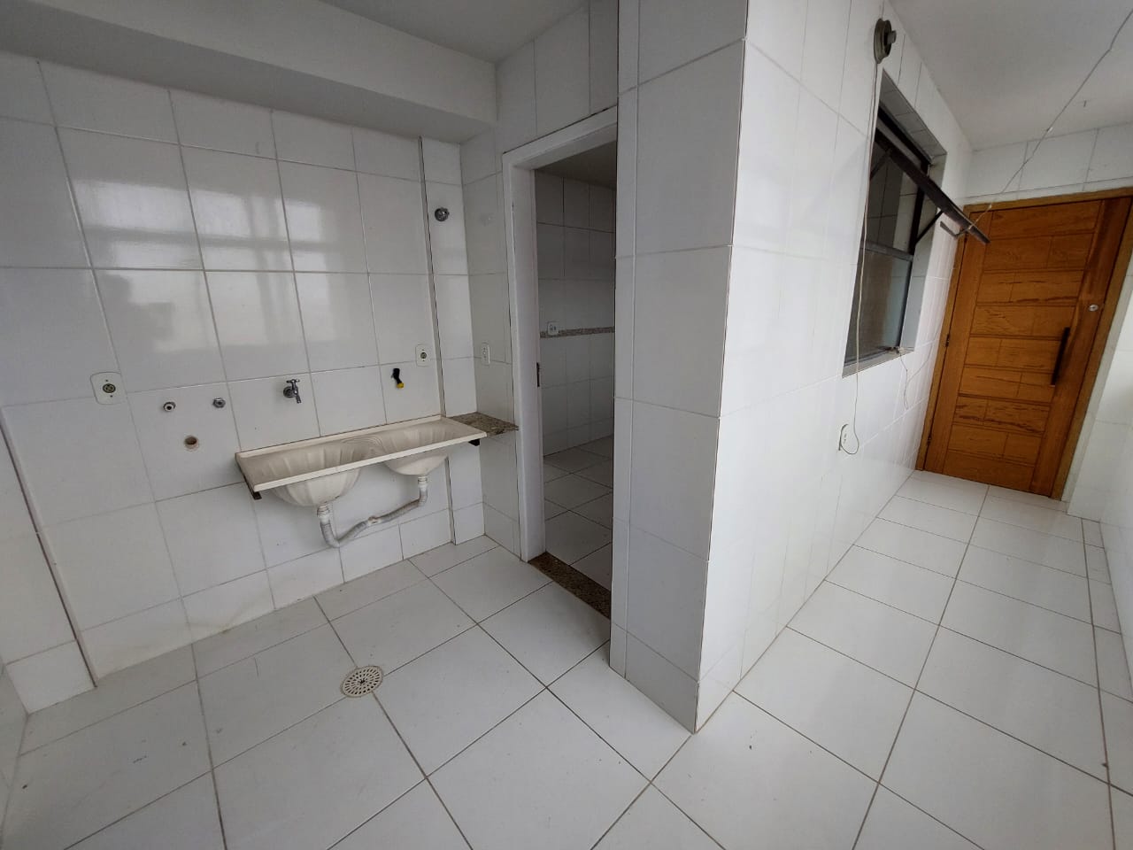APARTAMENTO NO CENTRO PORTARIA 24HRS