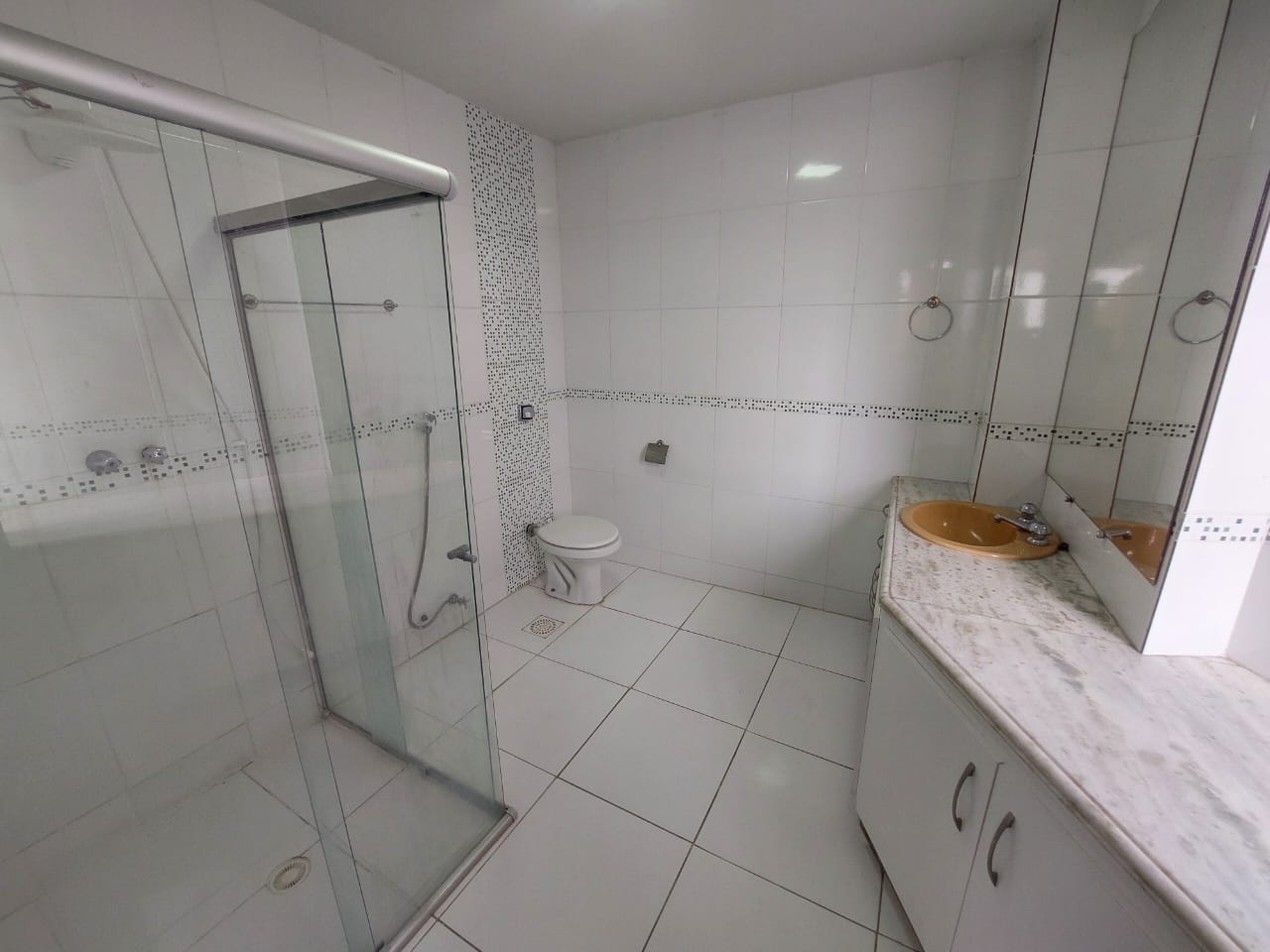 APARTAMENTO NO CENTRO PORTARIA 24HRS