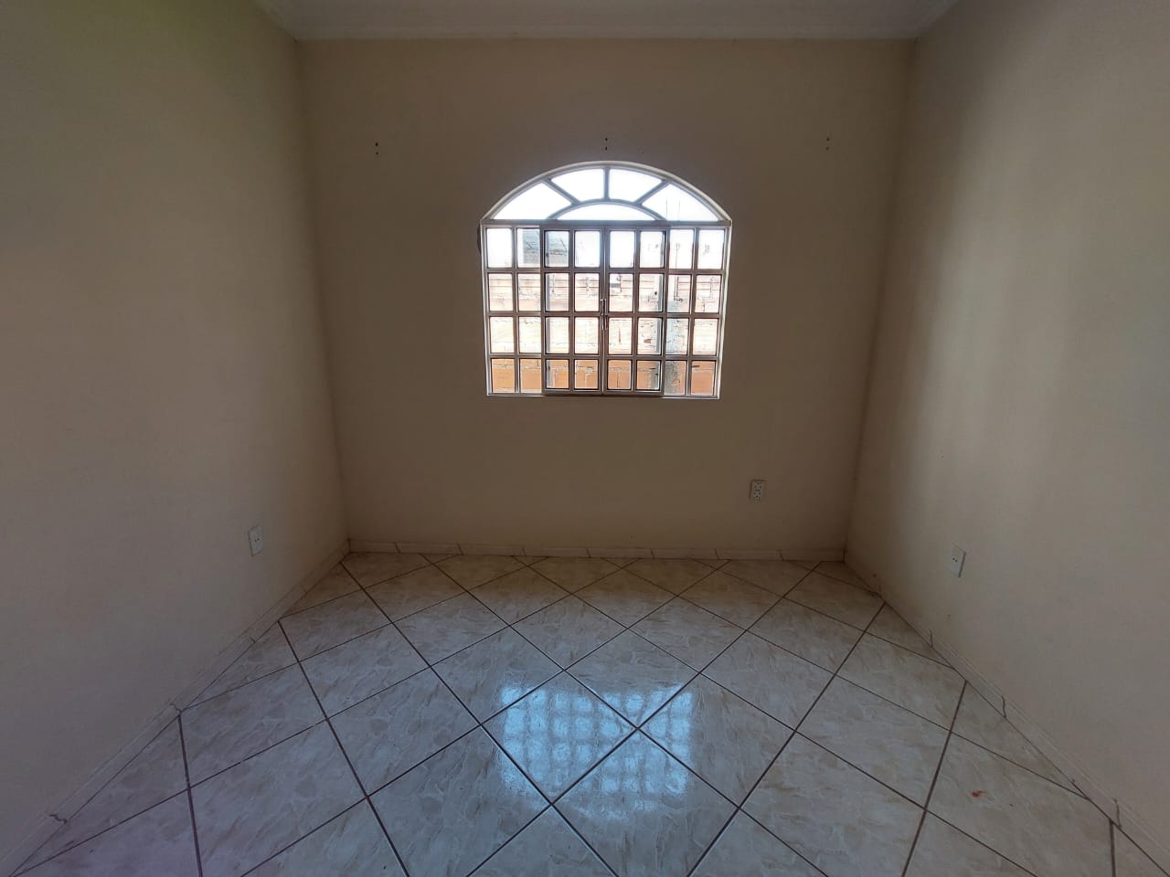 CASA PARA LOCAÇÃO  JKIII