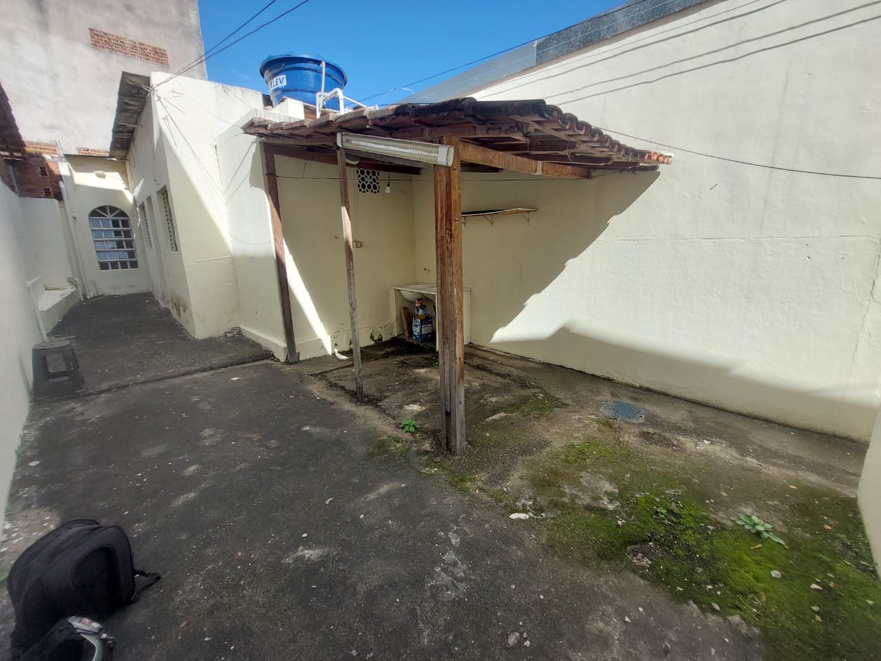 CASA BAIXA NO BAIRRO GRÃ DUQUESA