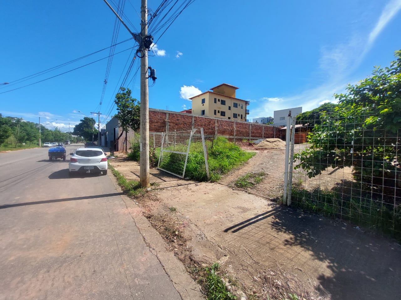 LOTE COM ESCRITORIO BEM LOCALIZADO NO BAIRRO CIDADE NOVA