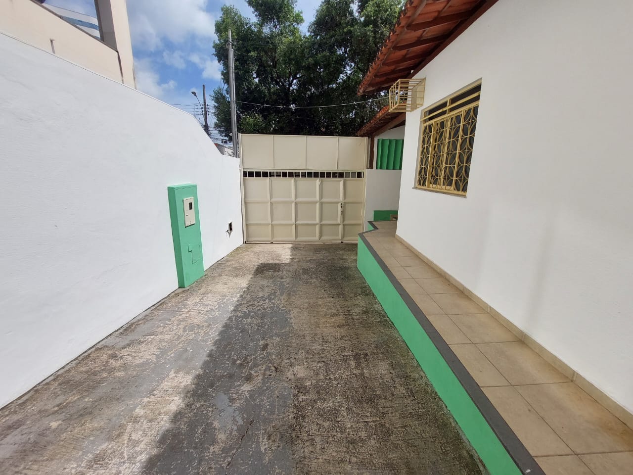 CASA COMERCIAL PERTO DO SHOPPING, ACAMPAMENTO DA VALE