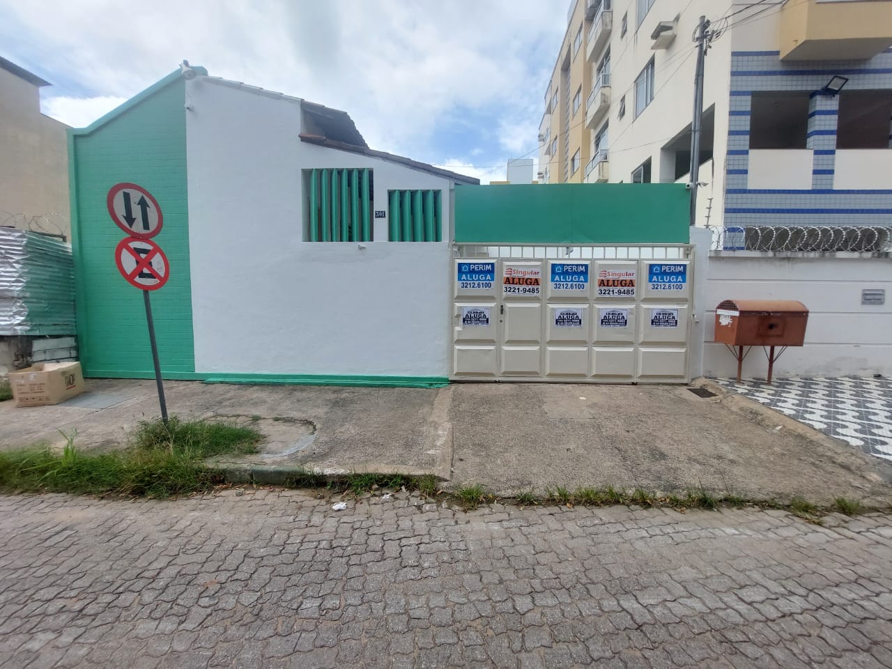 CASA COMERCIAL PERTO DO SHOPPING, ACAMPAMENTO DA VALE