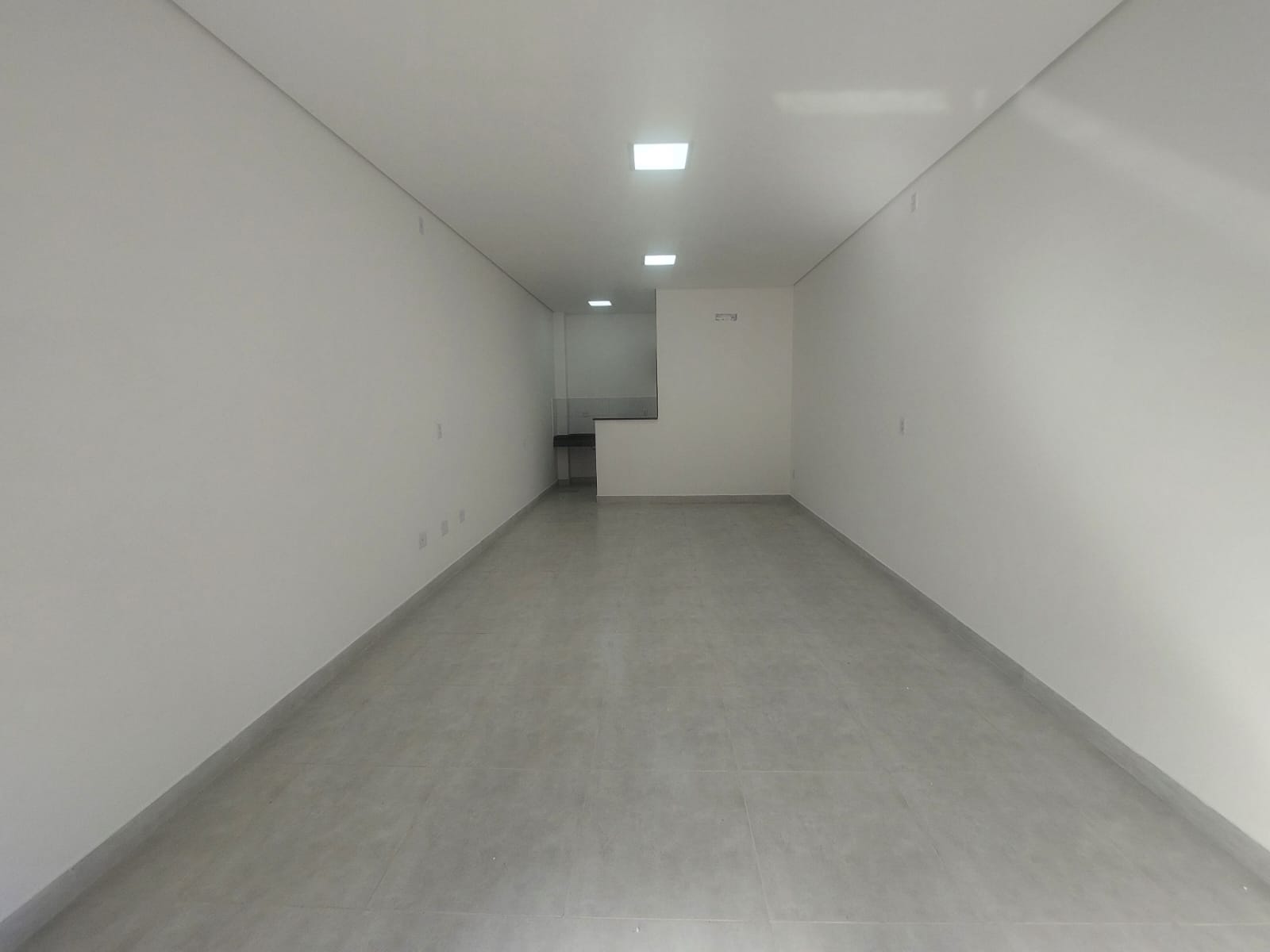 PONTO COMERCIAL BAIRRO TIRADENTES