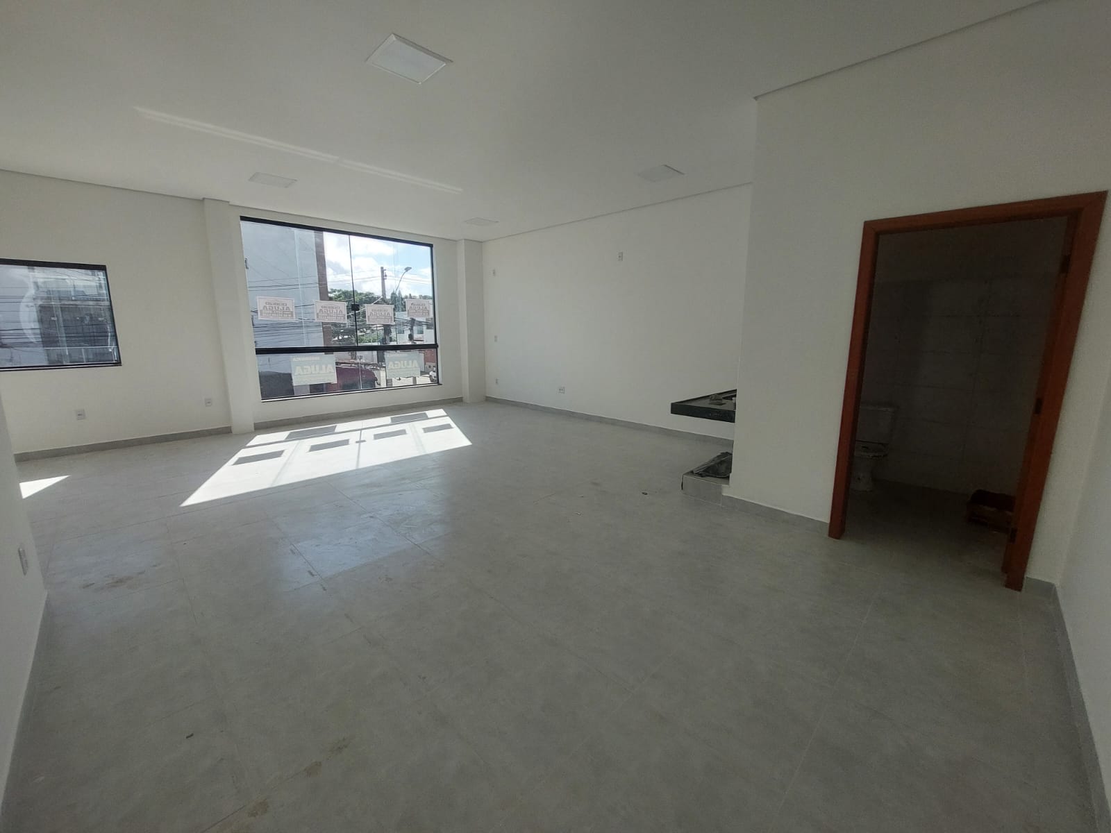 EXCELENTE  PONTO COMERCIAL NO BAIRRO TIRADENTES