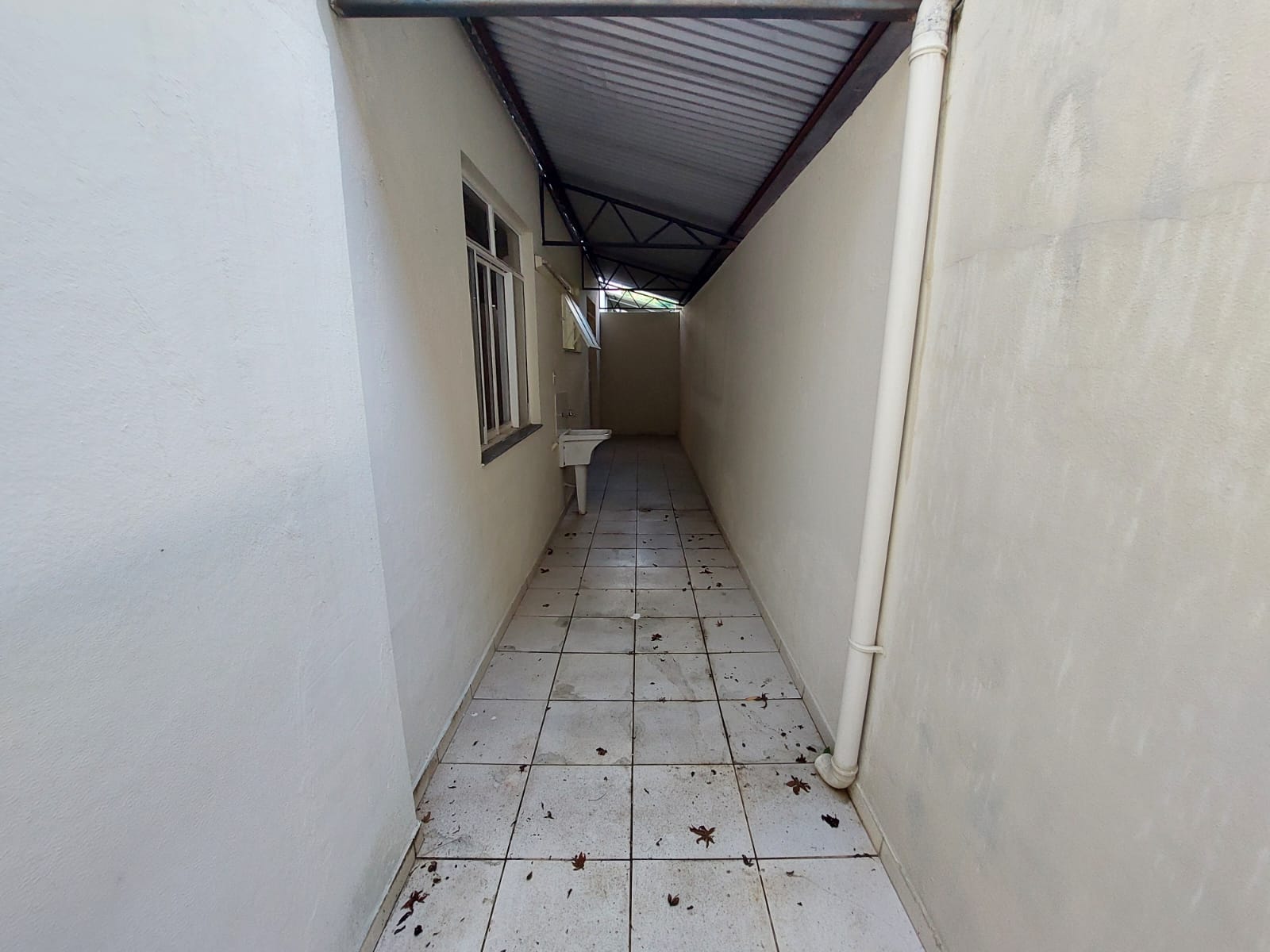  KITINETE NO BAIRRO GRA DUQUESA OPORTUNIDADE!!!