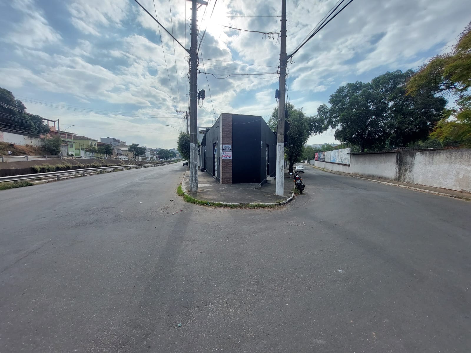 PONTO COMERCIAL COM OTIMA LOCALIZAÇÃO E POSIÇÃO ESTRATEGICA