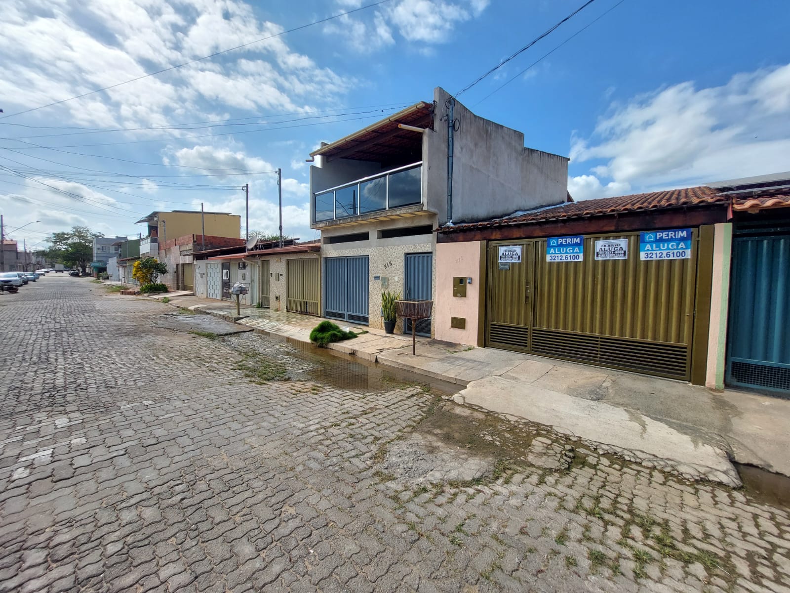 CASA BAIXA PARA LOCAÇÃO NO BAIRRO TIRADENTES