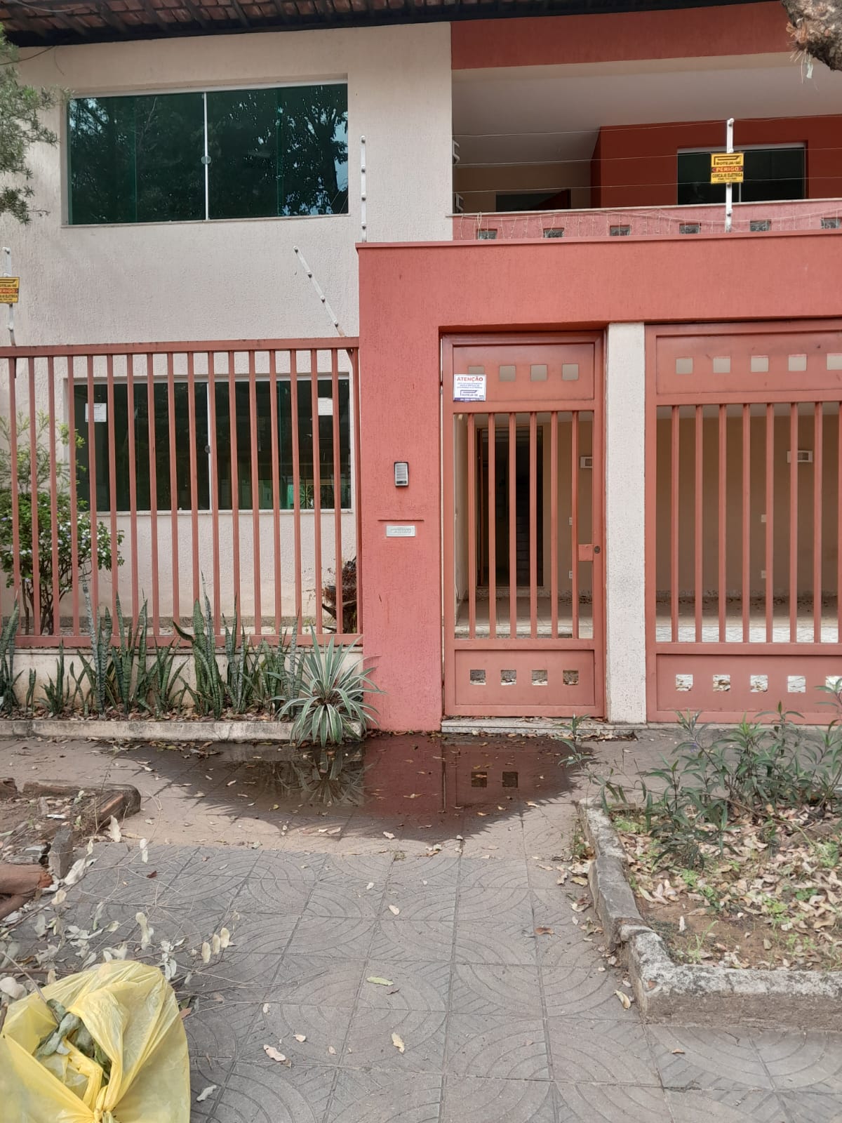 CASA A VENDA NA ILHA DOS ARAÚJOS