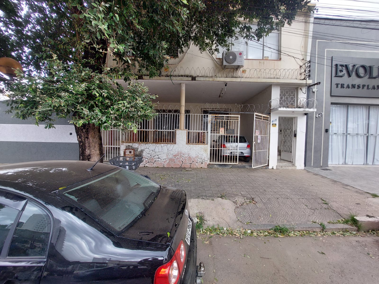 CASA COMERCIAL NO CENTRO PROXIMO AO DEMOCRATA