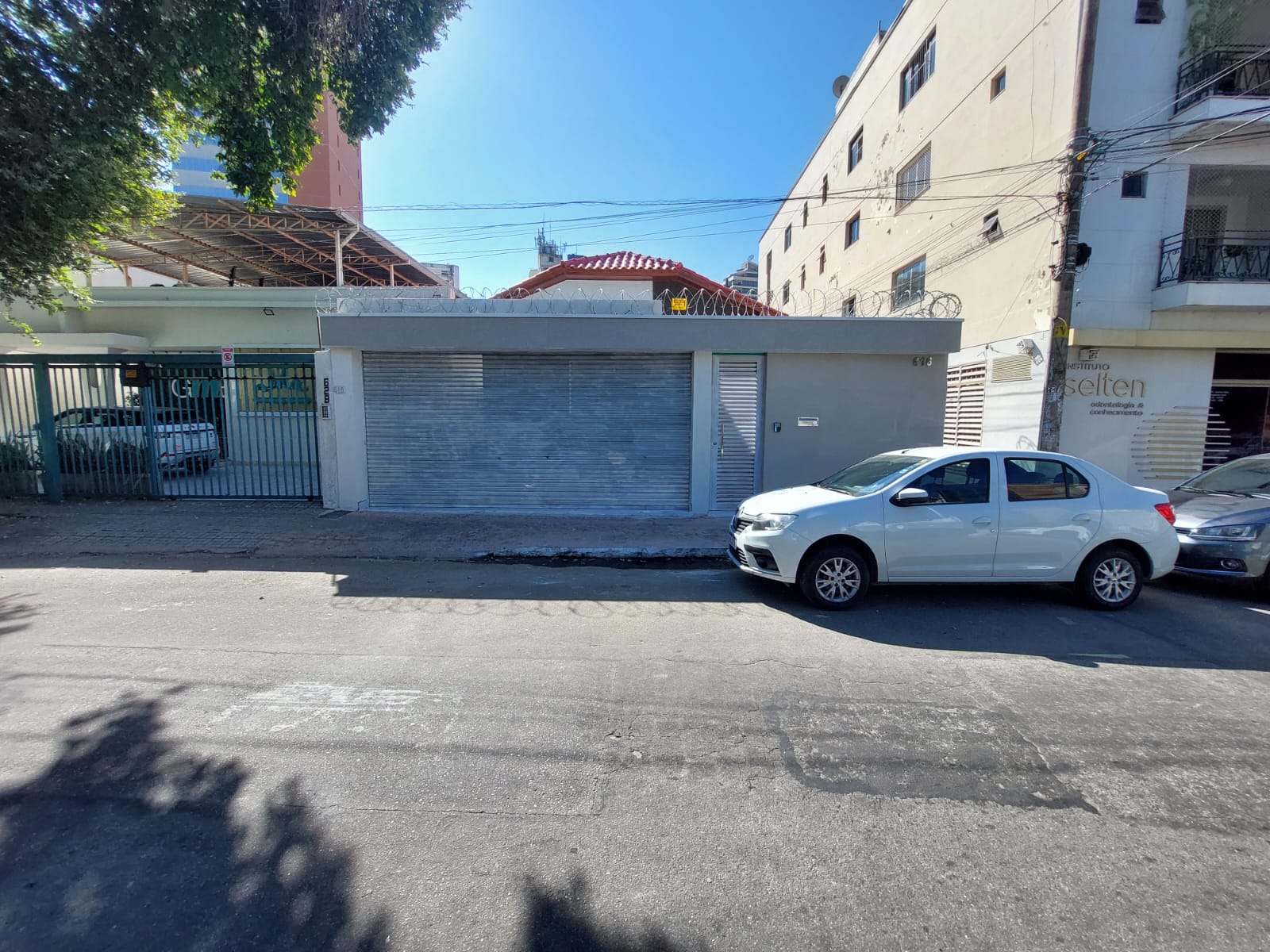CASA COMERCIAL DE ALTO PADRÃO NO CENTRO