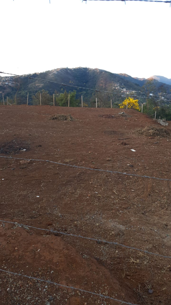 Vende-se excelente lote com 750mts2, bairro Villa Real, Sabará-MG