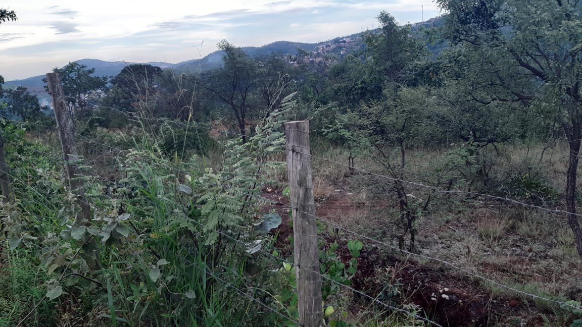Vende-se excelente lote com 750mts2, bairro Villa Real, Sabará-MG