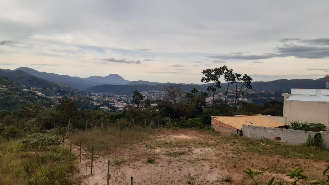 Vende-se excelente lote com 750mts2, bairro Villa Real, Sabará-MG