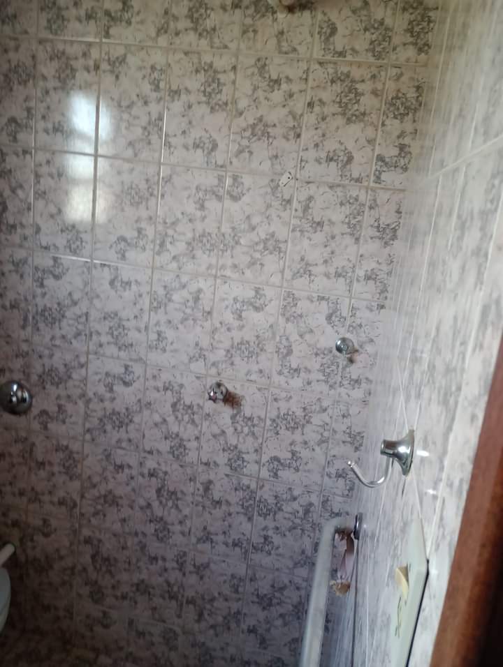Vende-se casa com dois  quartos, no bairro adelmolândia, Sabará-G