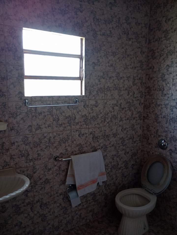 Vende-se casa com dois  quartos, no bairro adelmolândia, Sabará-G