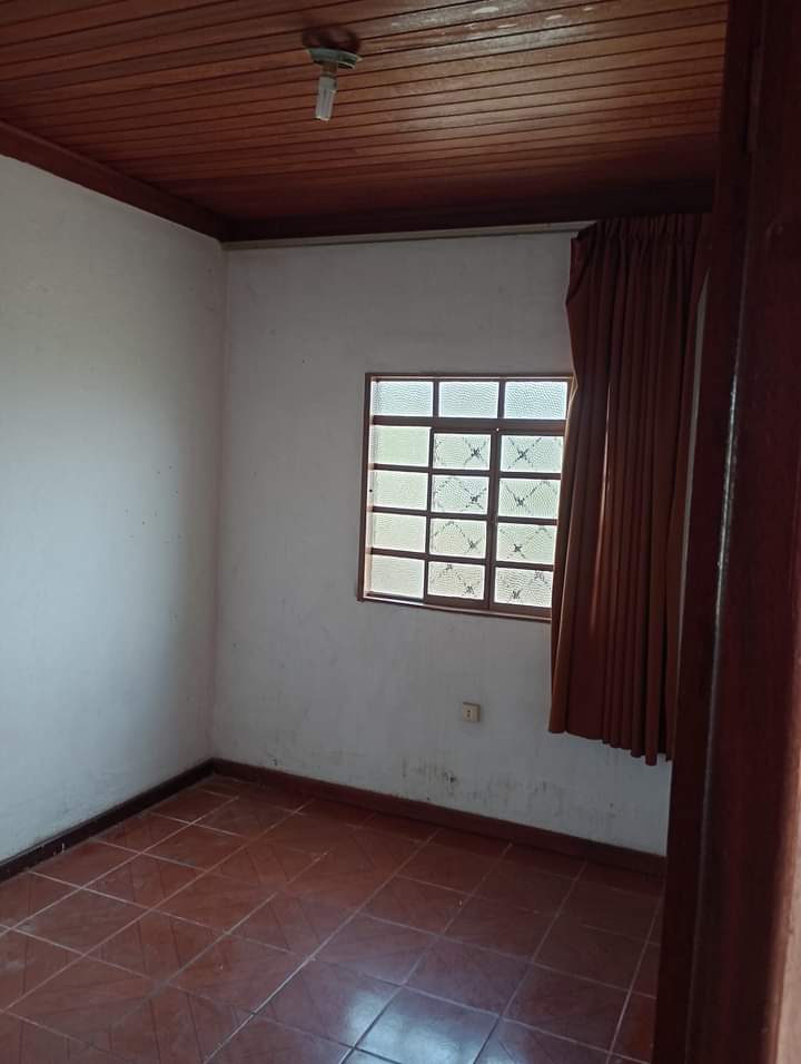 Vende-se casa com dois  quartos, no bairro adelmolândia, Sabará-G