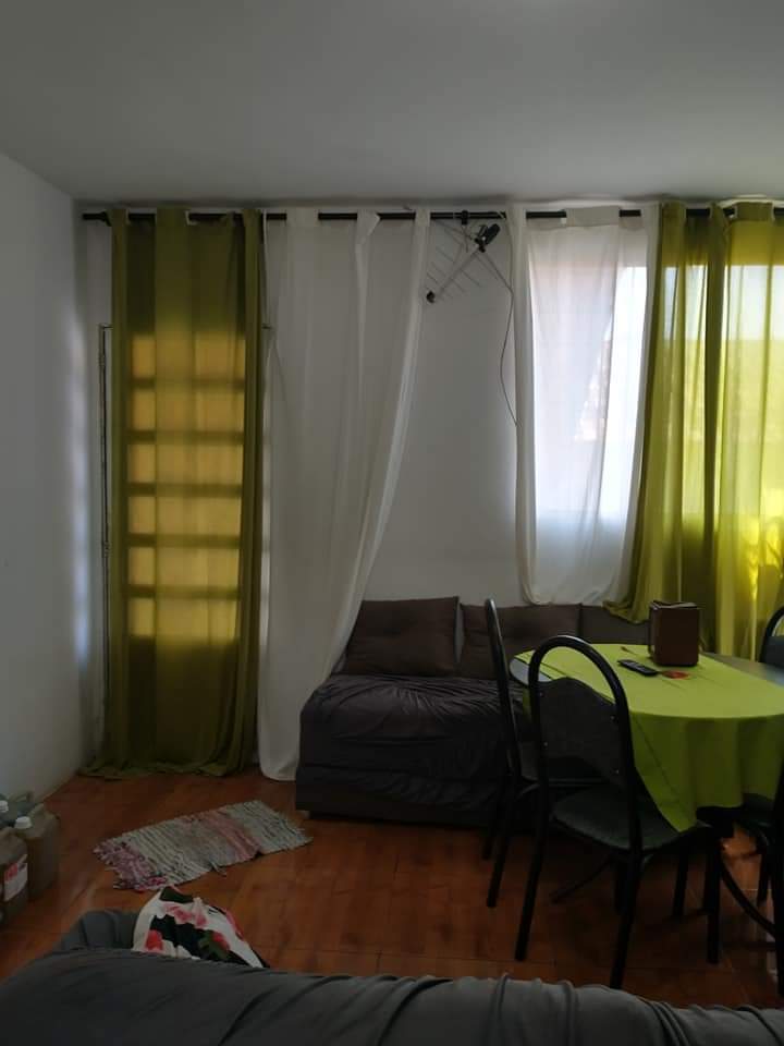 Vende -se apartamento com dois quartos, bairro Granja de Freitas, próximo ao centro de Belo Horizonte-MG