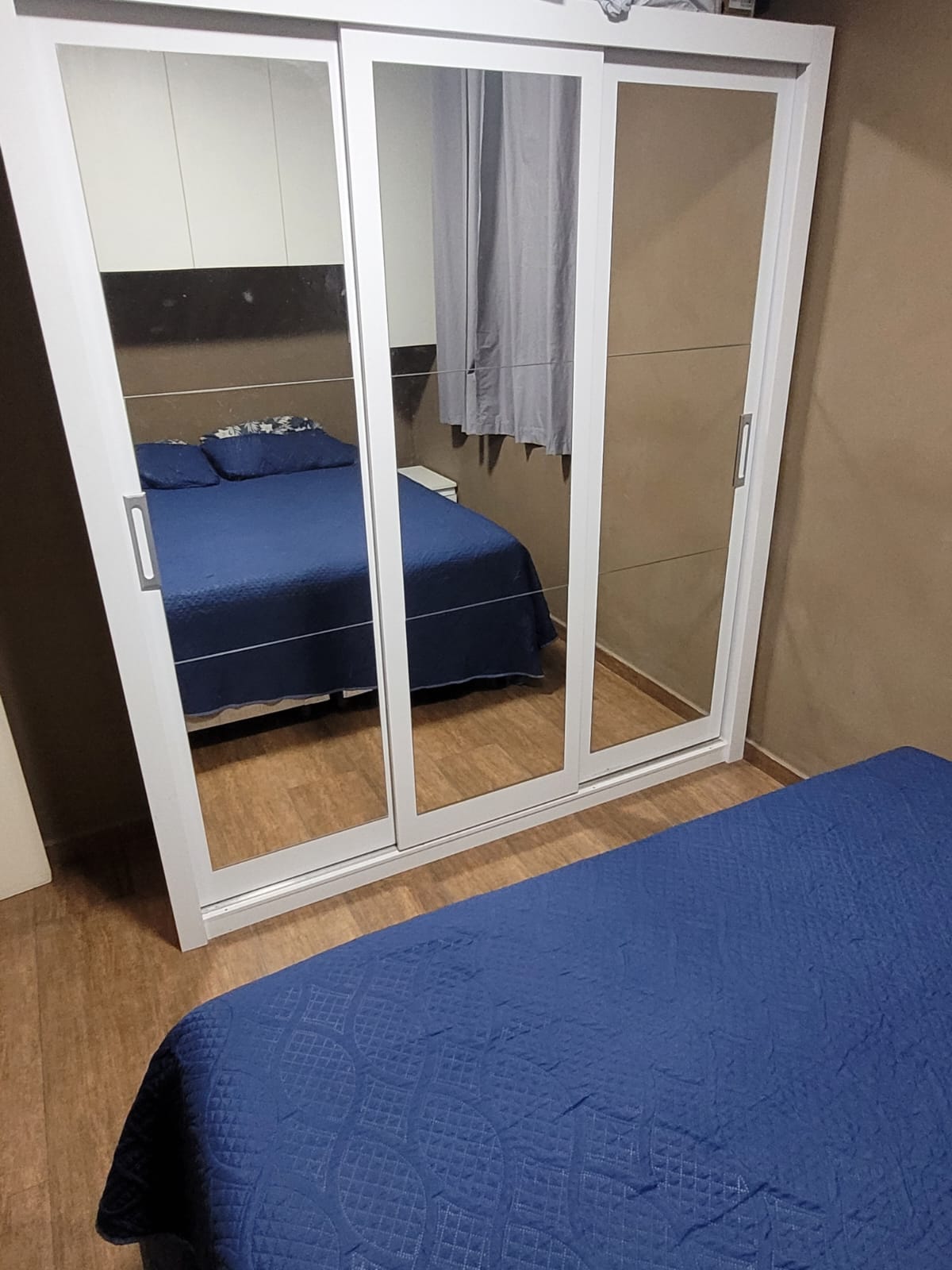 Vende-se excelente apartamento com dois quartos, no bairro Nações unidas, Sabará-MG, a 20 minutos do centro de BH.
