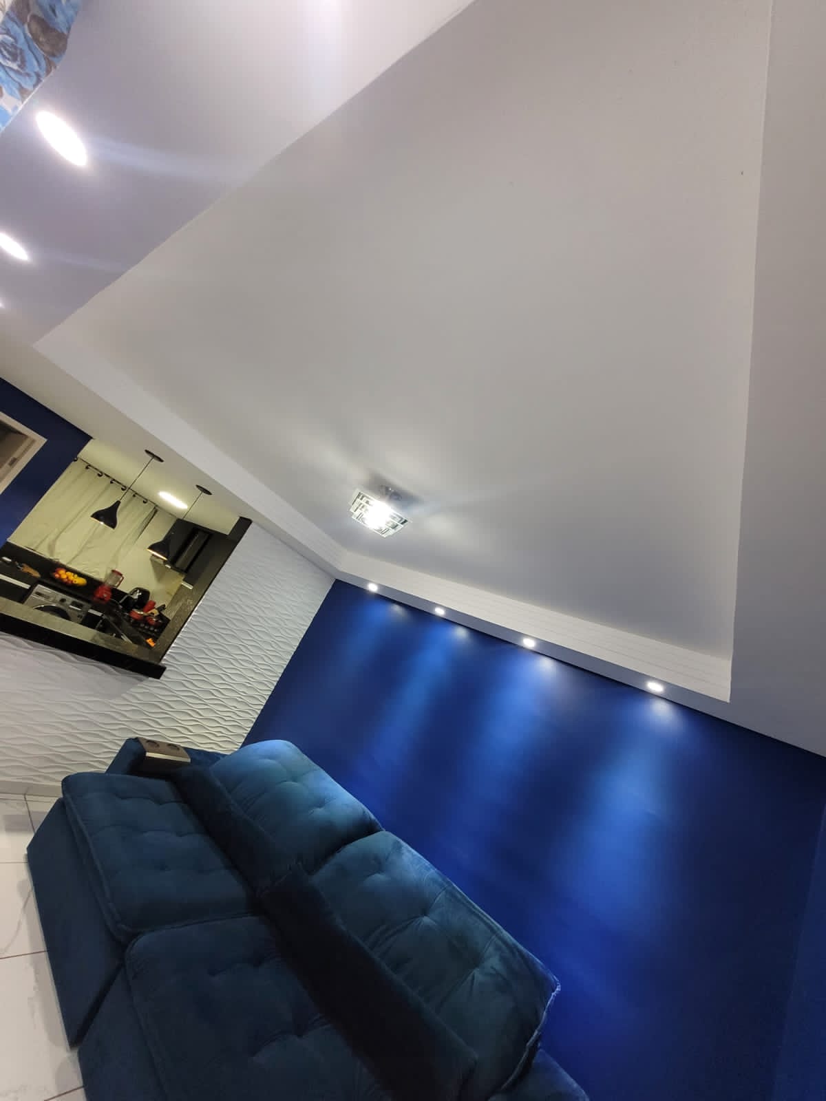 Vende-se excelente apartamento com dois quartos, no bairro Nações unidas, Sabará-MG, a 20 minutos do centro de BH.
