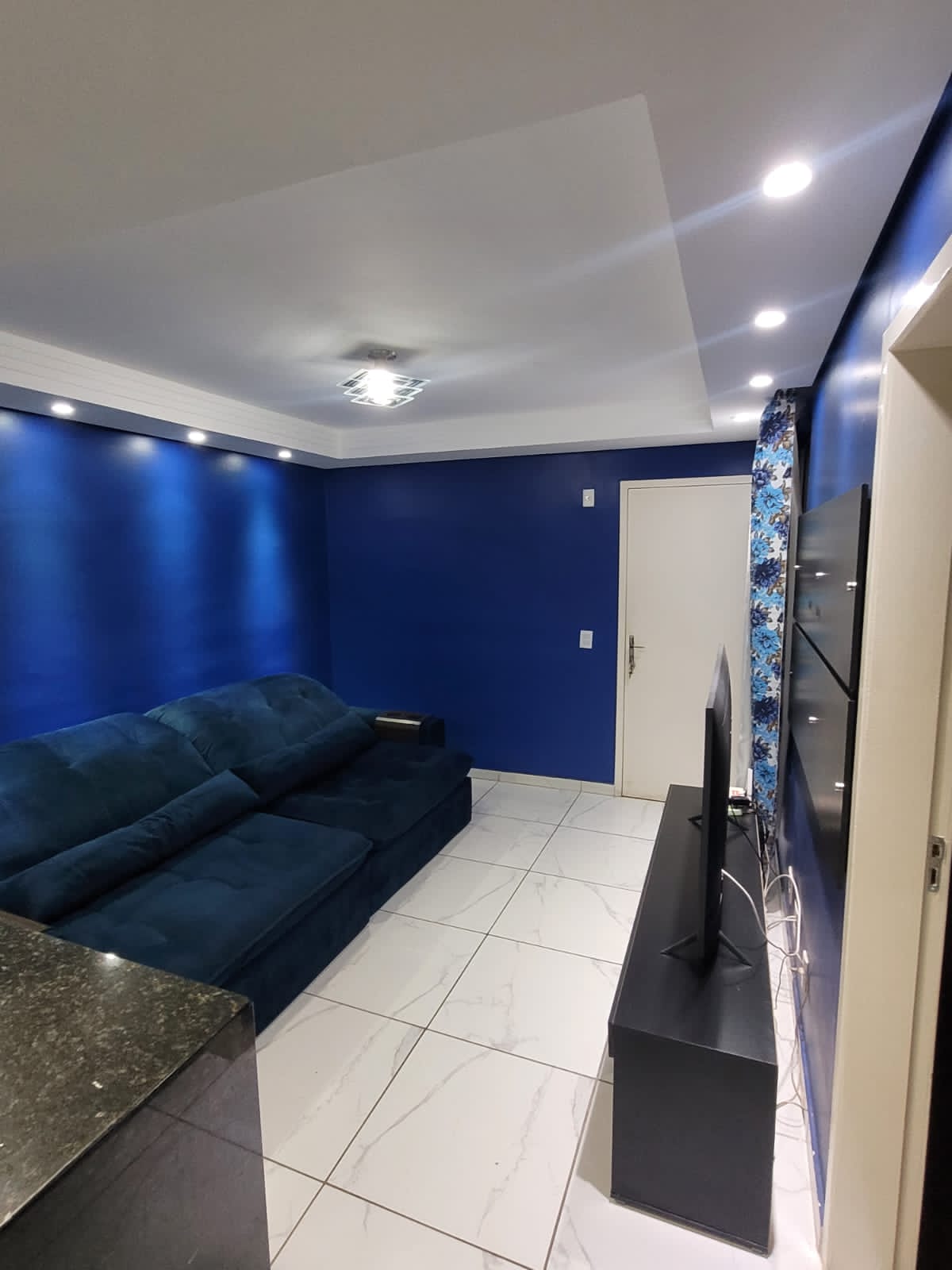 Vende-se excelente apartamento com dois quartos, no bairro Nações unidas, Sabará-MG, a 20 minutos do centro de BH.