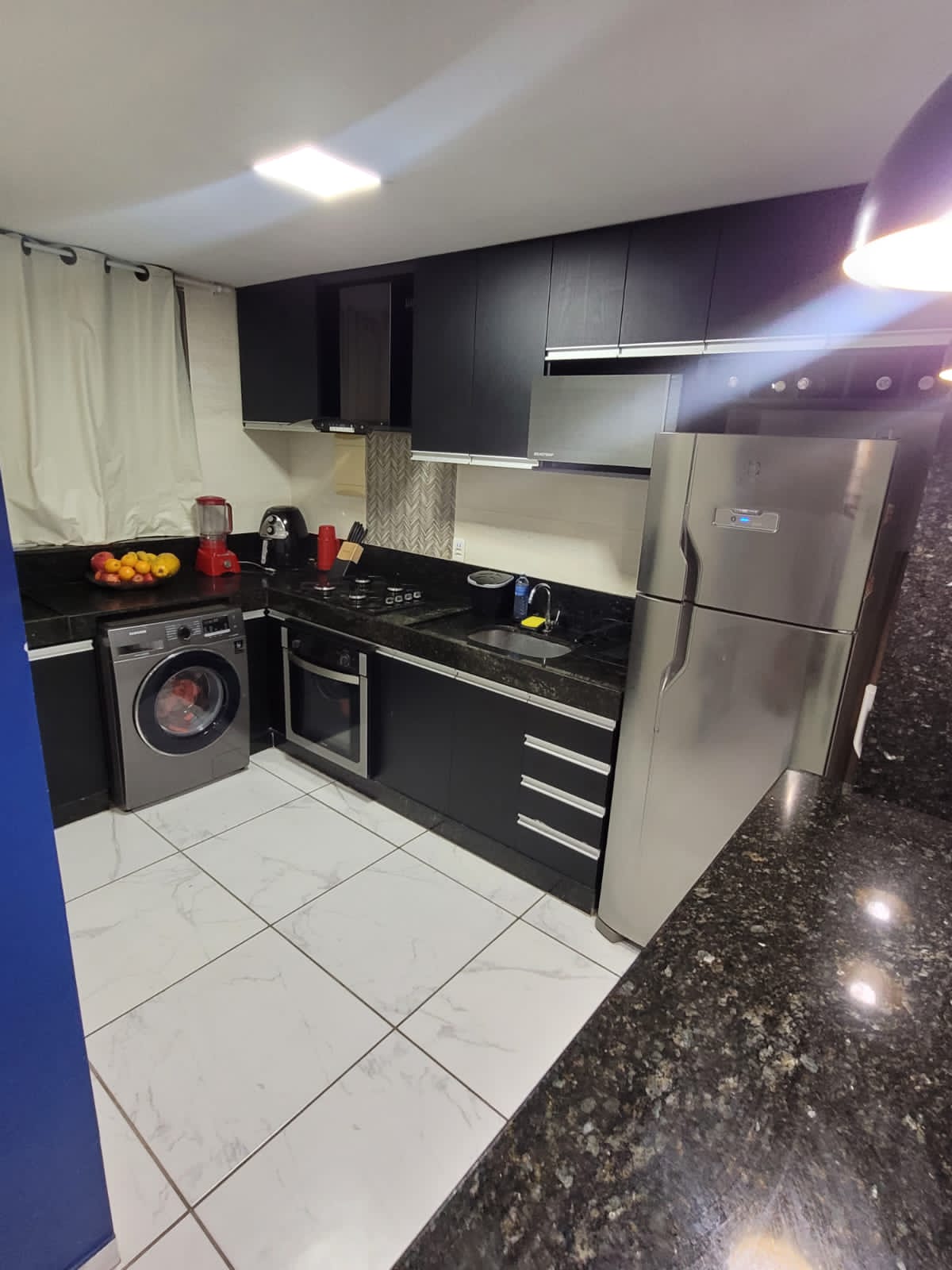 Vende-se excelente apartamento com dois quartos, no bairro Nações unidas, Sabará-MG, a 20 minutos do centro de BH.