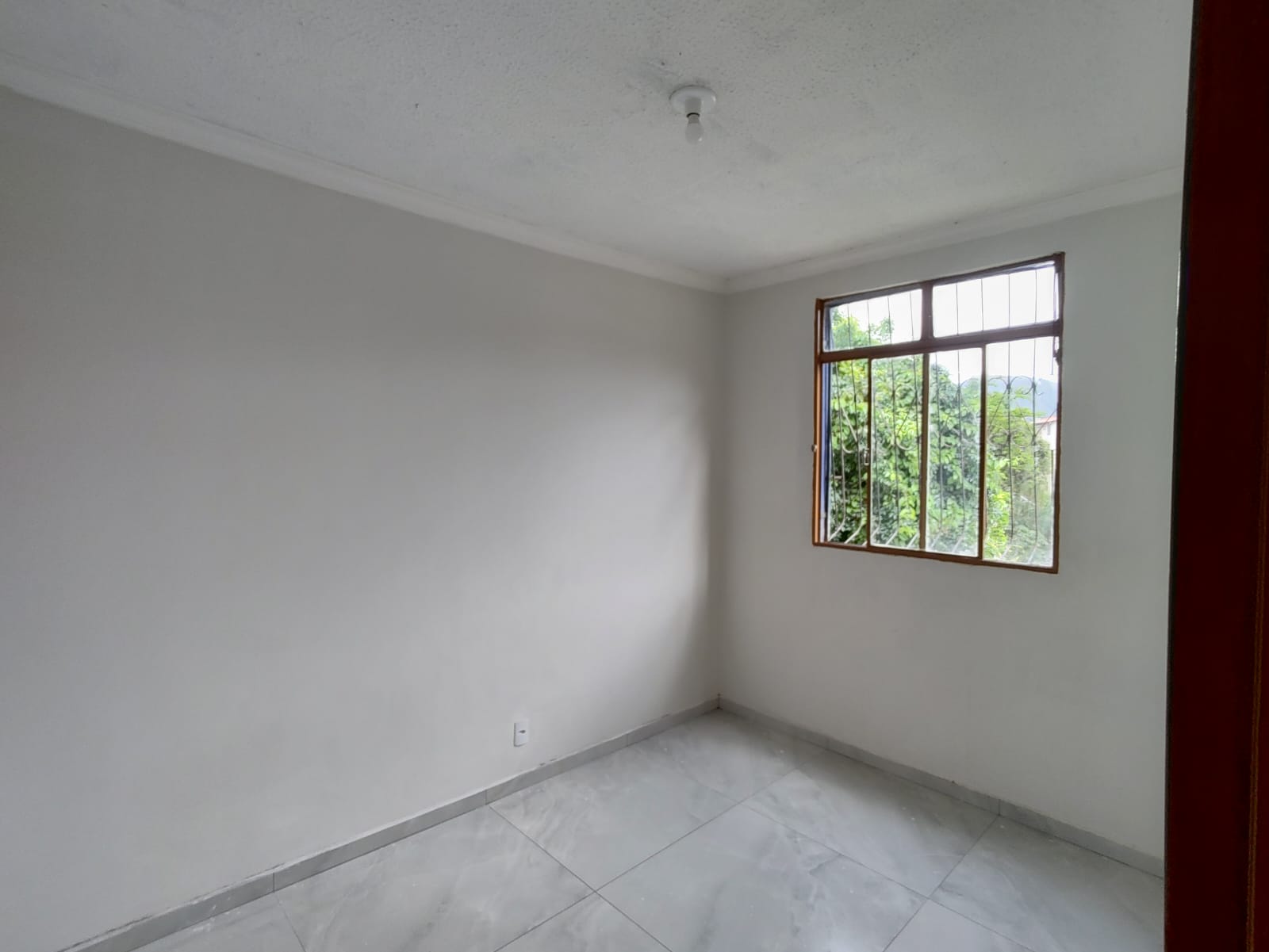 Aluga-se ótimo apartamento com dois quartos, no bairro Morada da Serra, Sabará-MG