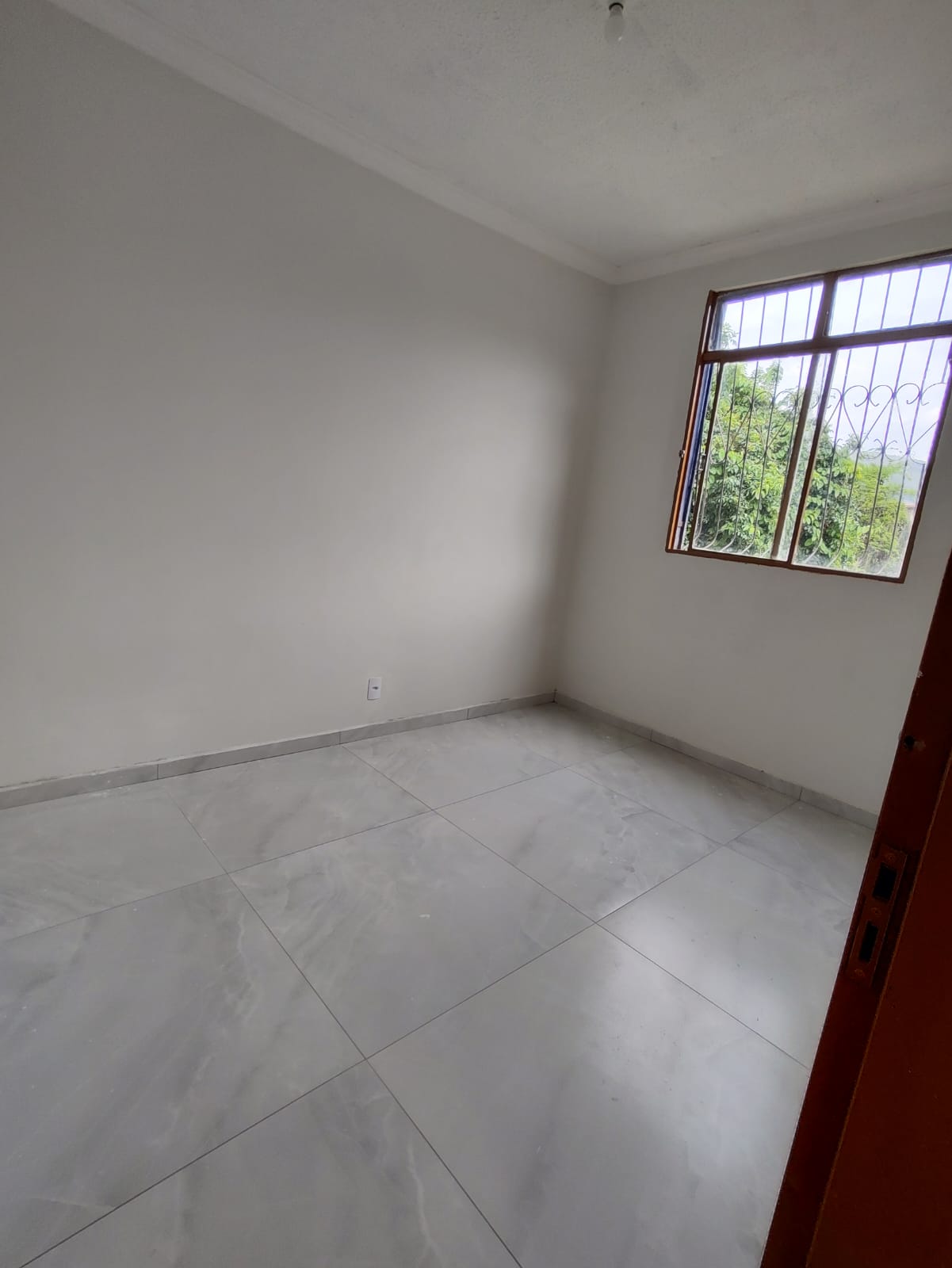 Aluga-se ótimo apartamento com dois quartos, no bairro Morada da Serra, Sabará-MG